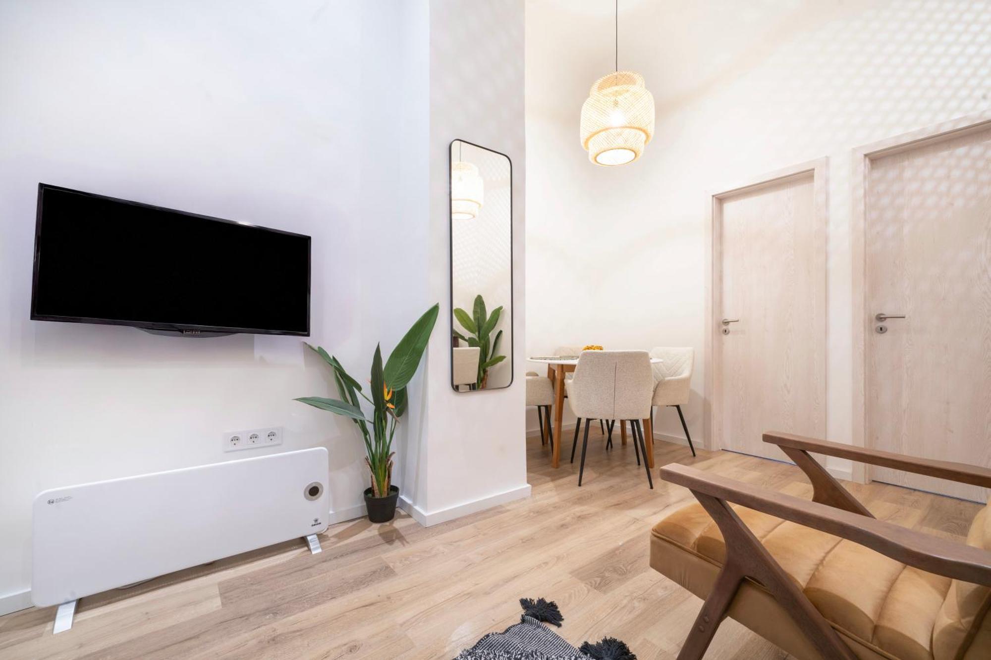The Grove Hideaway Central 2Br Retreat بودابست المظهر الخارجي الصورة